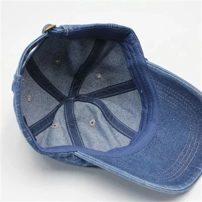 Yuvilgan denim beysbol qalpoqchasi